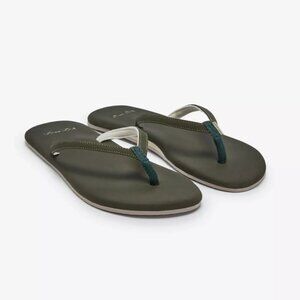 NWT HARI MARI FLIP FLOPS SIZE 8 ARCH SUPPORT RECYCLED VEGAN GREY